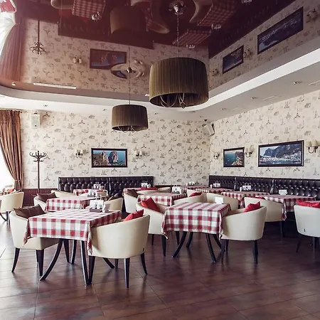 Hotel Kapri 3*